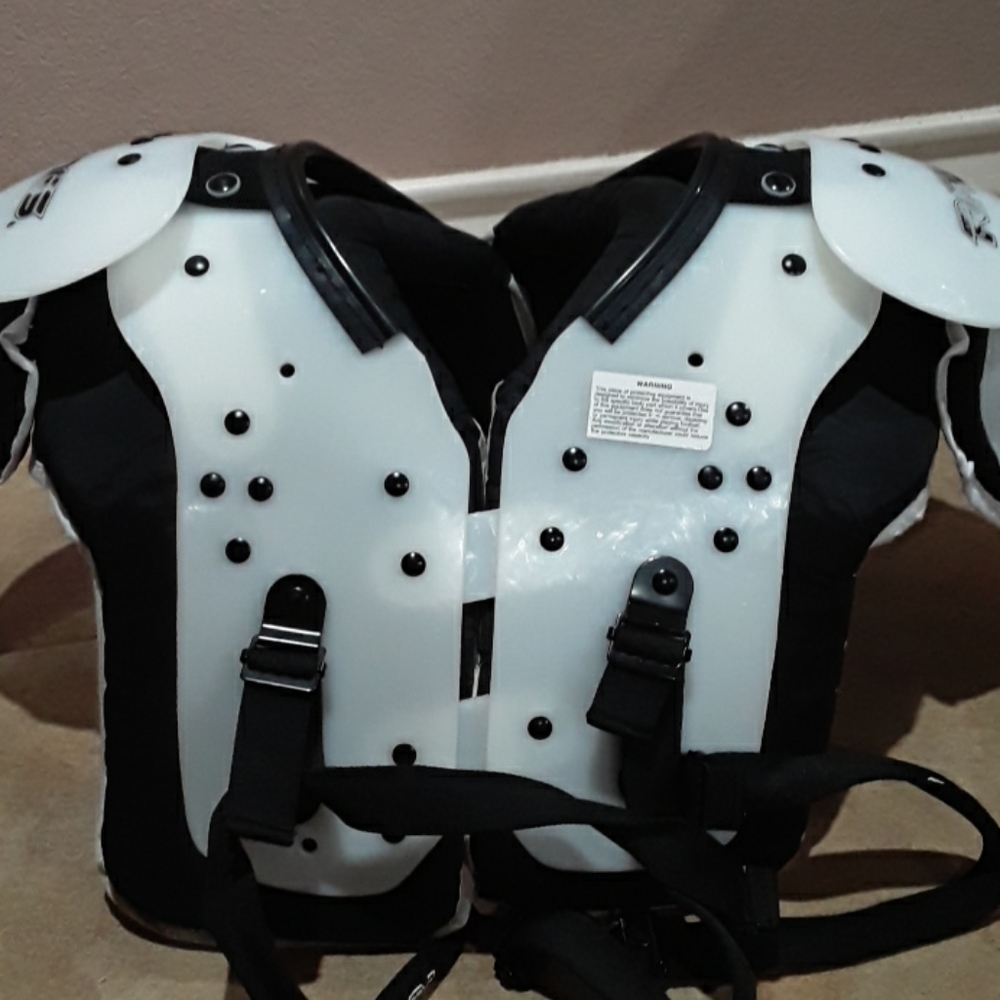 Shoulder pads